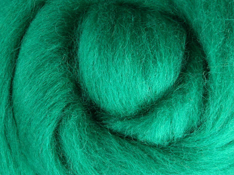 Corriedale Roving Sliver: 2.2lb Bulk Bags by Ashford