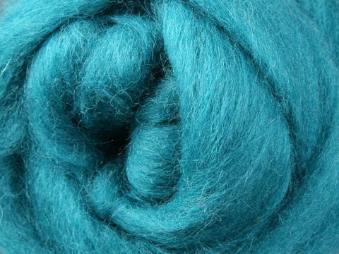 Corriedale Roving Sliver: 2.2lb Bulk Bags by Ashford