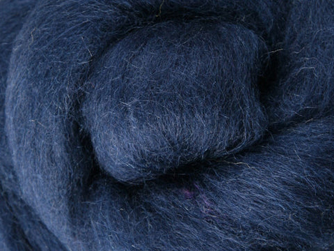 Corriedale Roving Sliver: 2.2lb Bulk Bags by Ashford