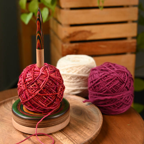 Signature Yarn Dispenser by Knitter's Pride